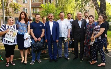 Осмотр результатов комплексного благоустройства дворовой территории 