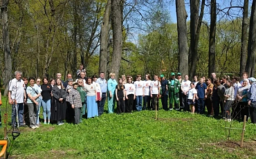 В парке «Непецино» открыта памятная доска на Аллее земляков, погибших при защите Отечества.